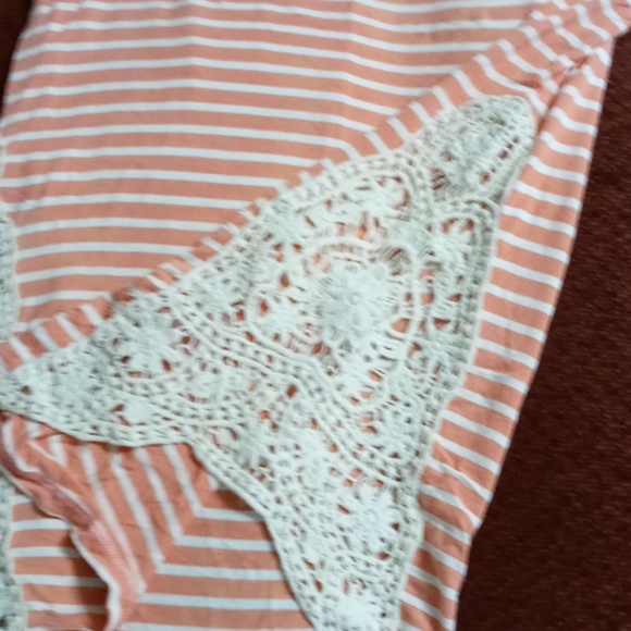 Top - Picture 3 of 3